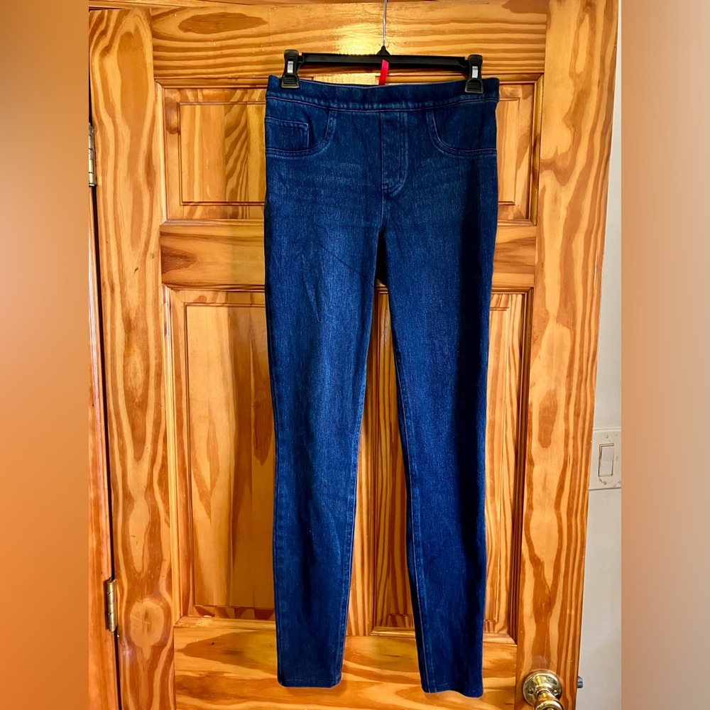 Small Pre-Owned Spanx Jeggings - Medium to Dark Wash